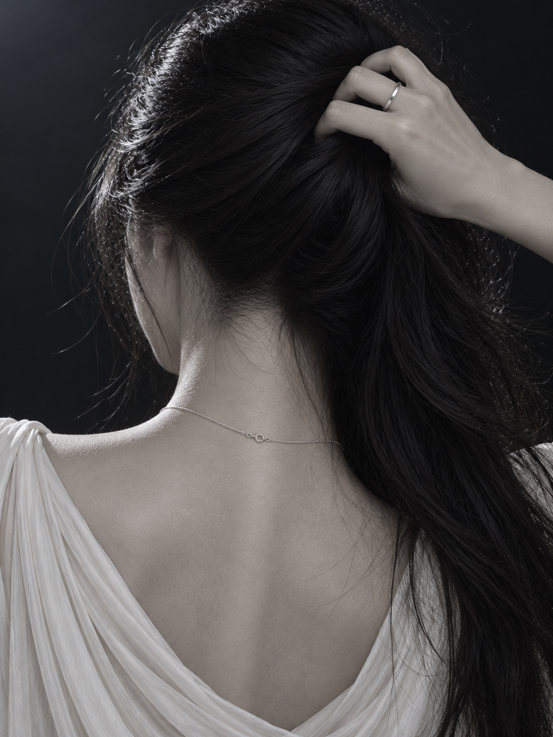 머리카락을 들어 올린 손과 목선의 흑백 화보 · AI 연출 화보